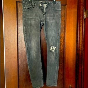 Women’s Levi’s Black Jeans - Size 27x32